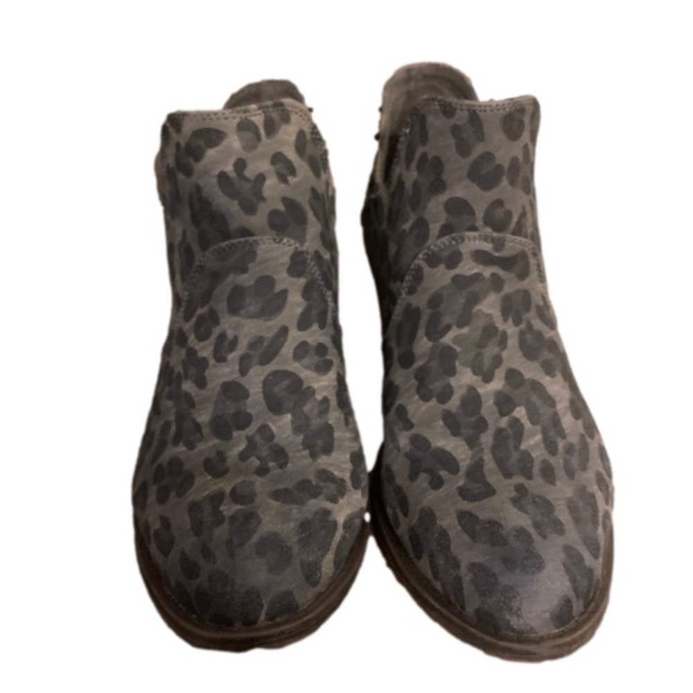 Leopard Print Booties Size 9 By Very G - image 3